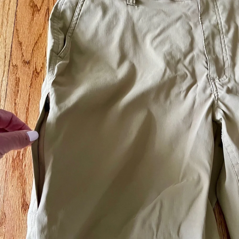Eddie Bauer Rainier Tech pant - 36x30 - khaki. EUC